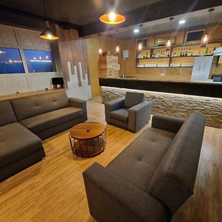 נובה גראדישקה Apartmani New York מראה חיצוני תמונה