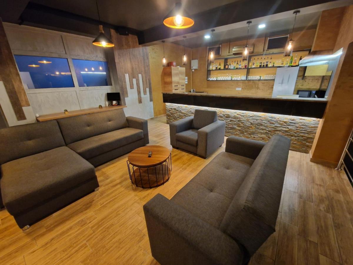 נובה גראדישקה Apartmani New York מראה חיצוני תמונה