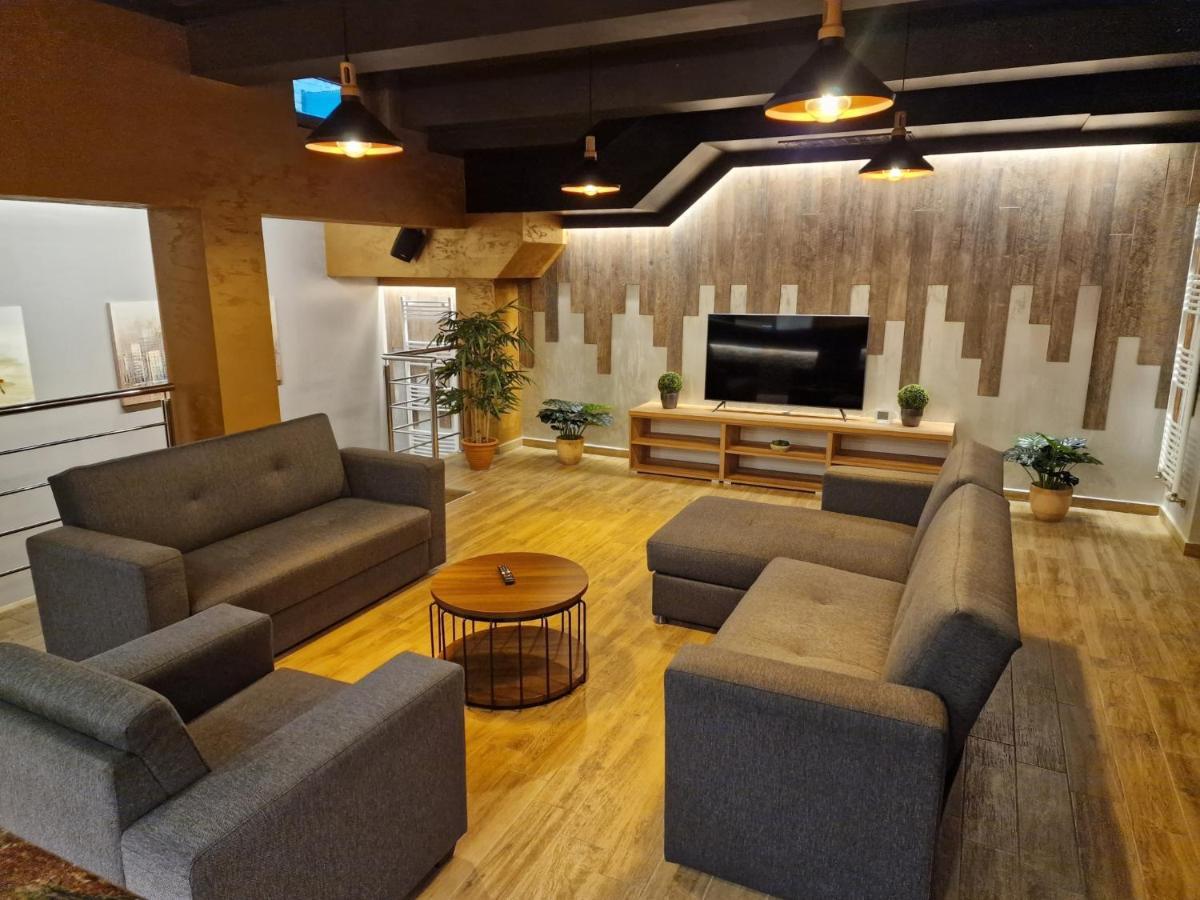 נובה גראדישקה Apartmani New York מראה חיצוני תמונה