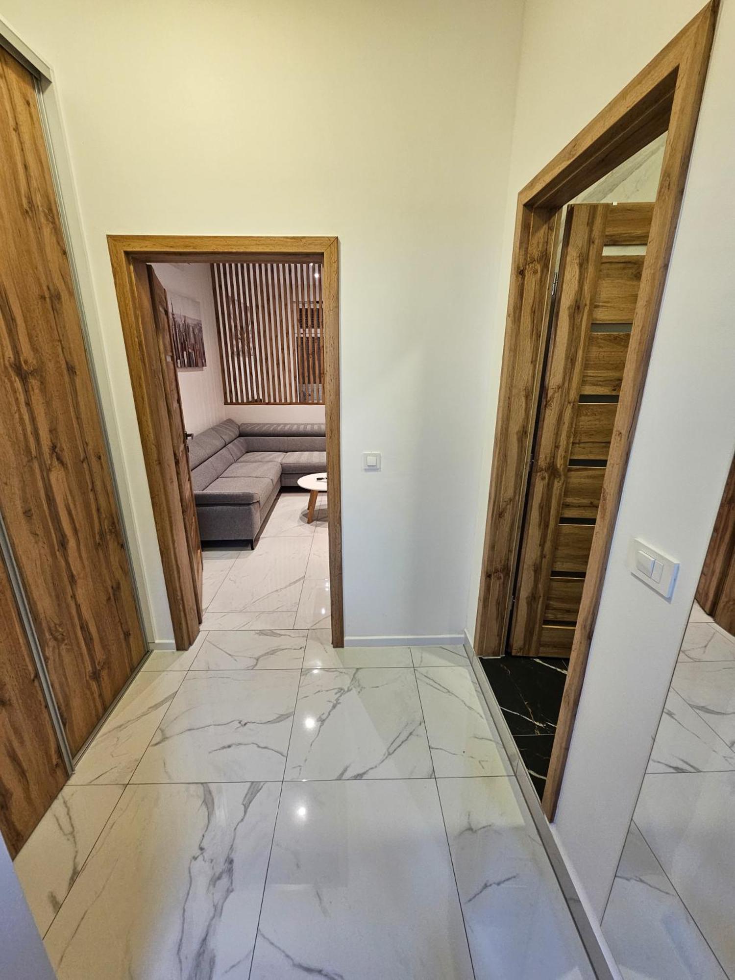 נובה גראדישקה Apartmani New York מראה חיצוני תמונה